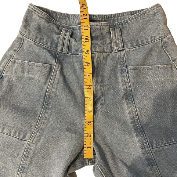 Forever 21 Tapered Leg Mom Denim Jeans Blue Light Wash Size 26 High Wais… - Picture 4 of 7
